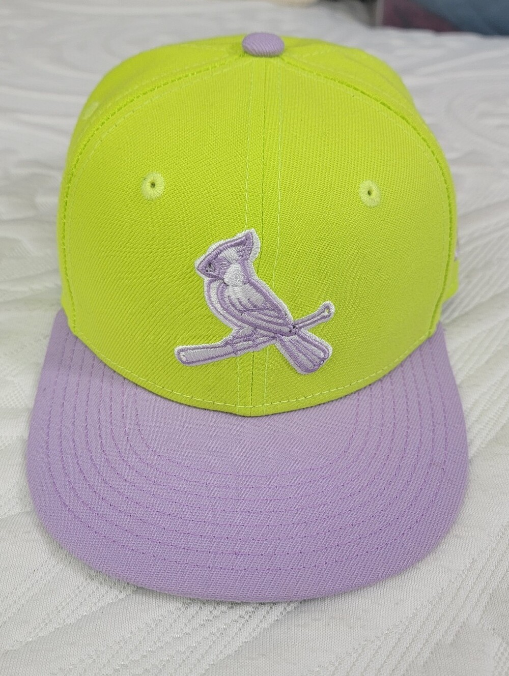 NWOT St Louis Cardinals New Era MLB Girls Fitted Hat Size 6.5 Purple Green